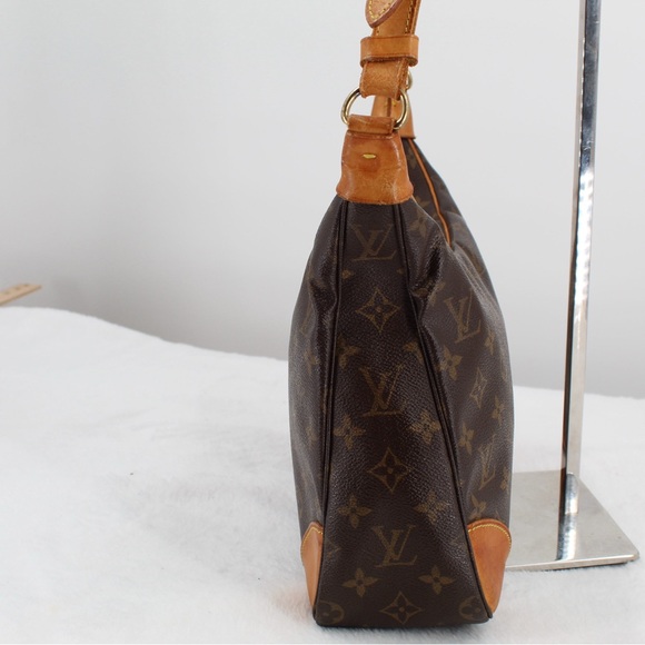 AUTHENTIC LOUIS VUITTON BOULOGNE 30 With Cert. EXCELLENT - Picture 3 of 12